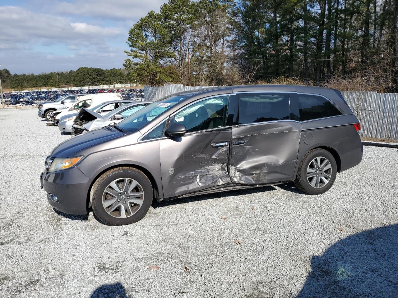 2014 Honda Odyssey - Image 1