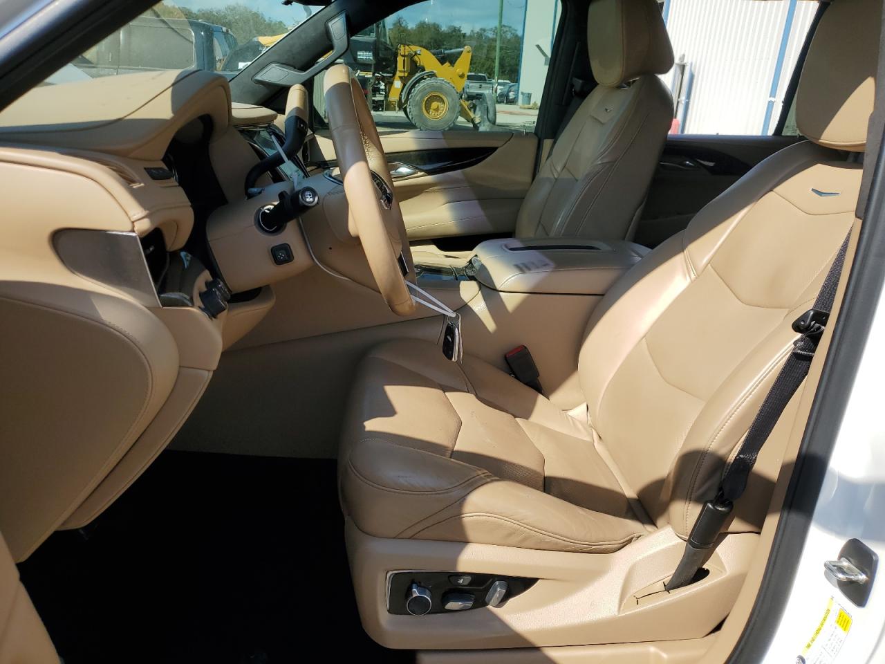 2019 Cadillac Escalade - Image 7