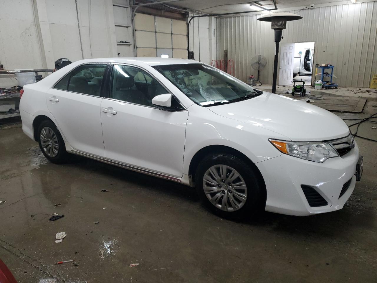 2014 Toyota Camry - Image 4