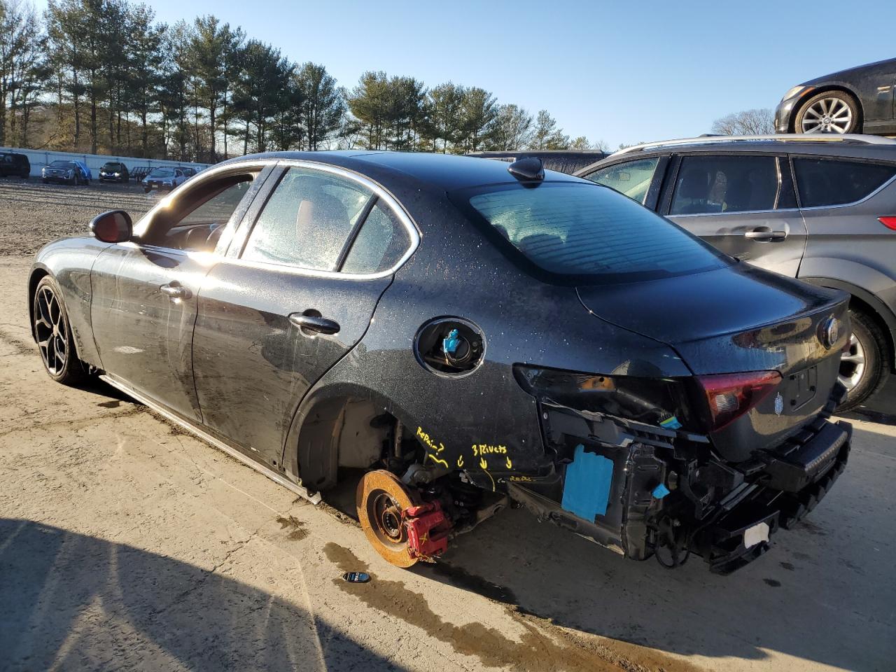 2021 Alfa Romeo Giulia - Image 2
