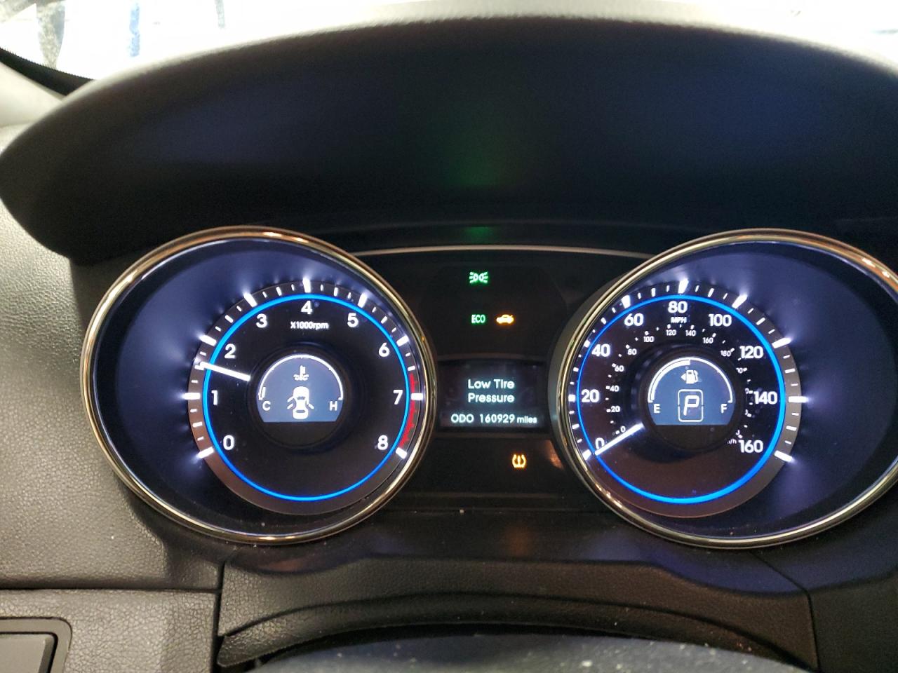 2013 Hyundai Sonata - Image 9