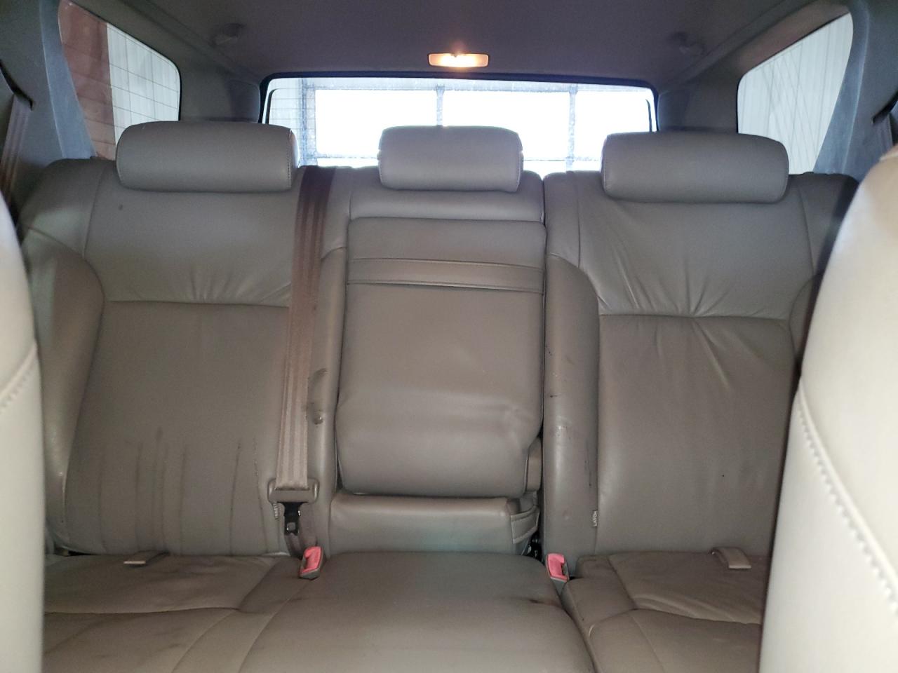 2004 Toyota 4Runner - Image 10