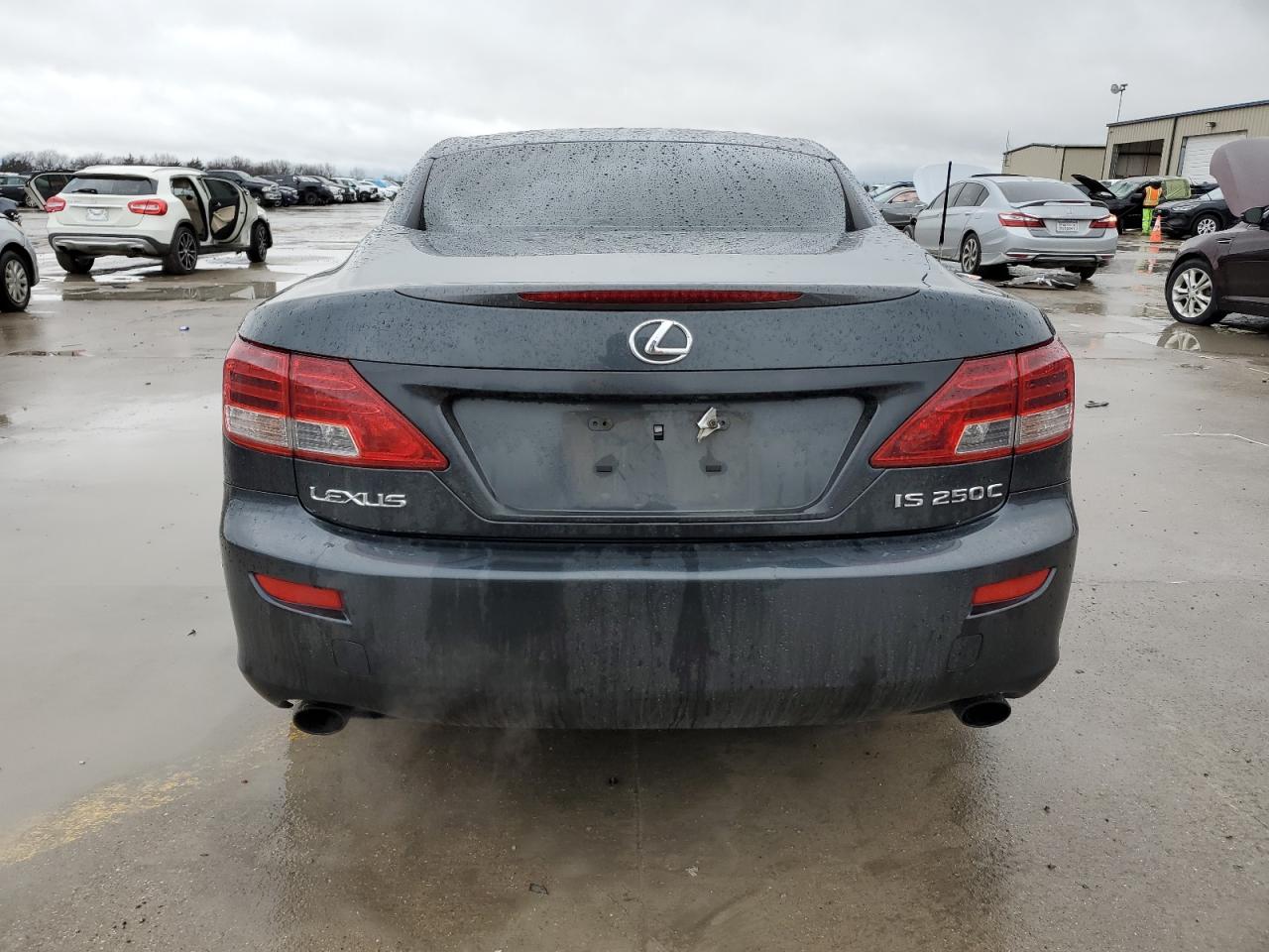 2010 Lexus IS - Image 6