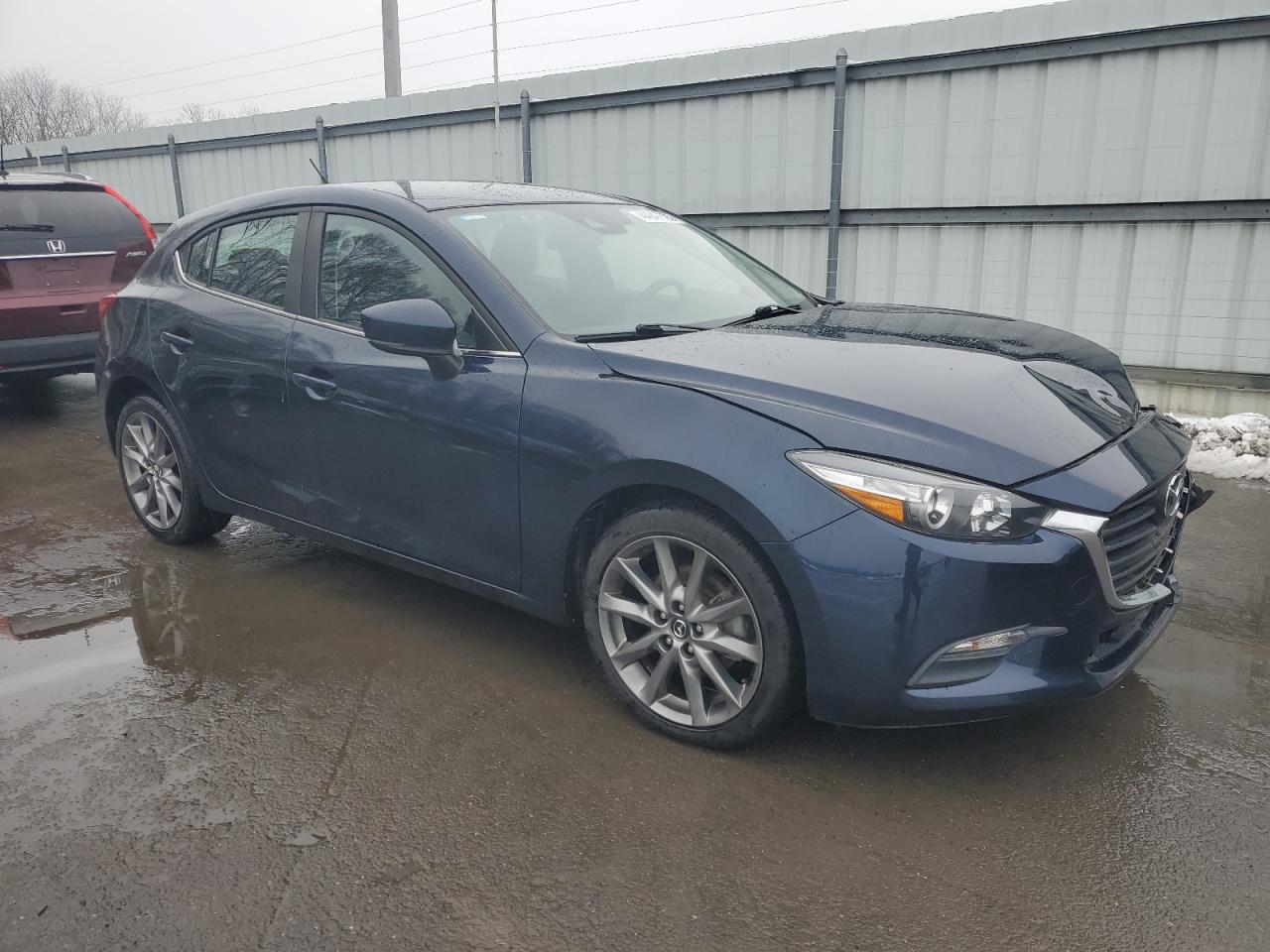 2018 Mazda 3 - Image 4