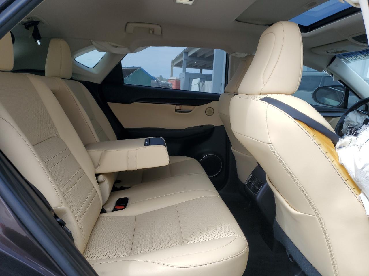 2015 Lexus NX - Image 11