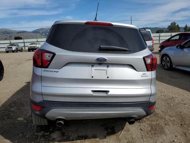  FORD ESCAPE 2019 Серебристый