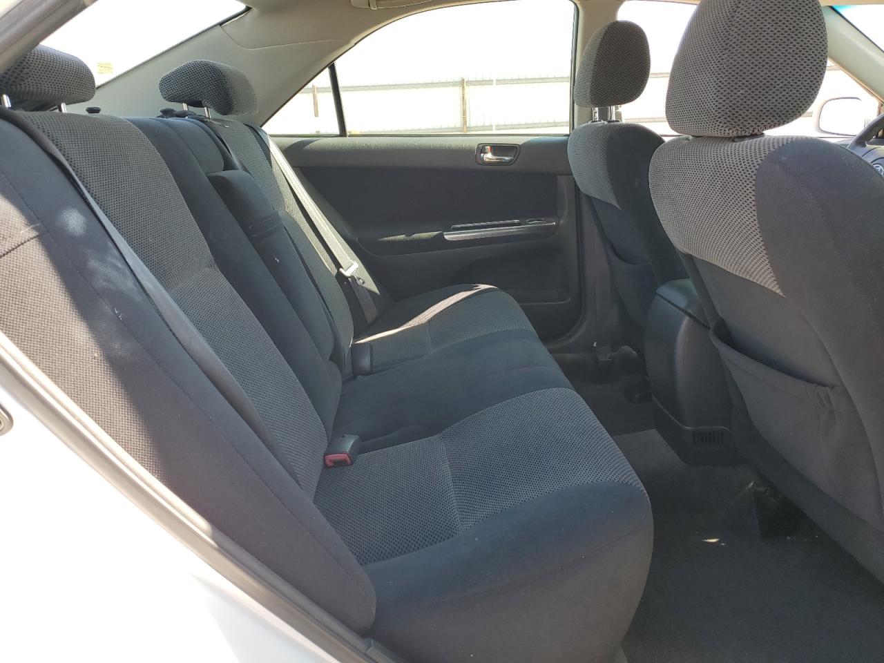 2004 Toyota Camry - Image 10