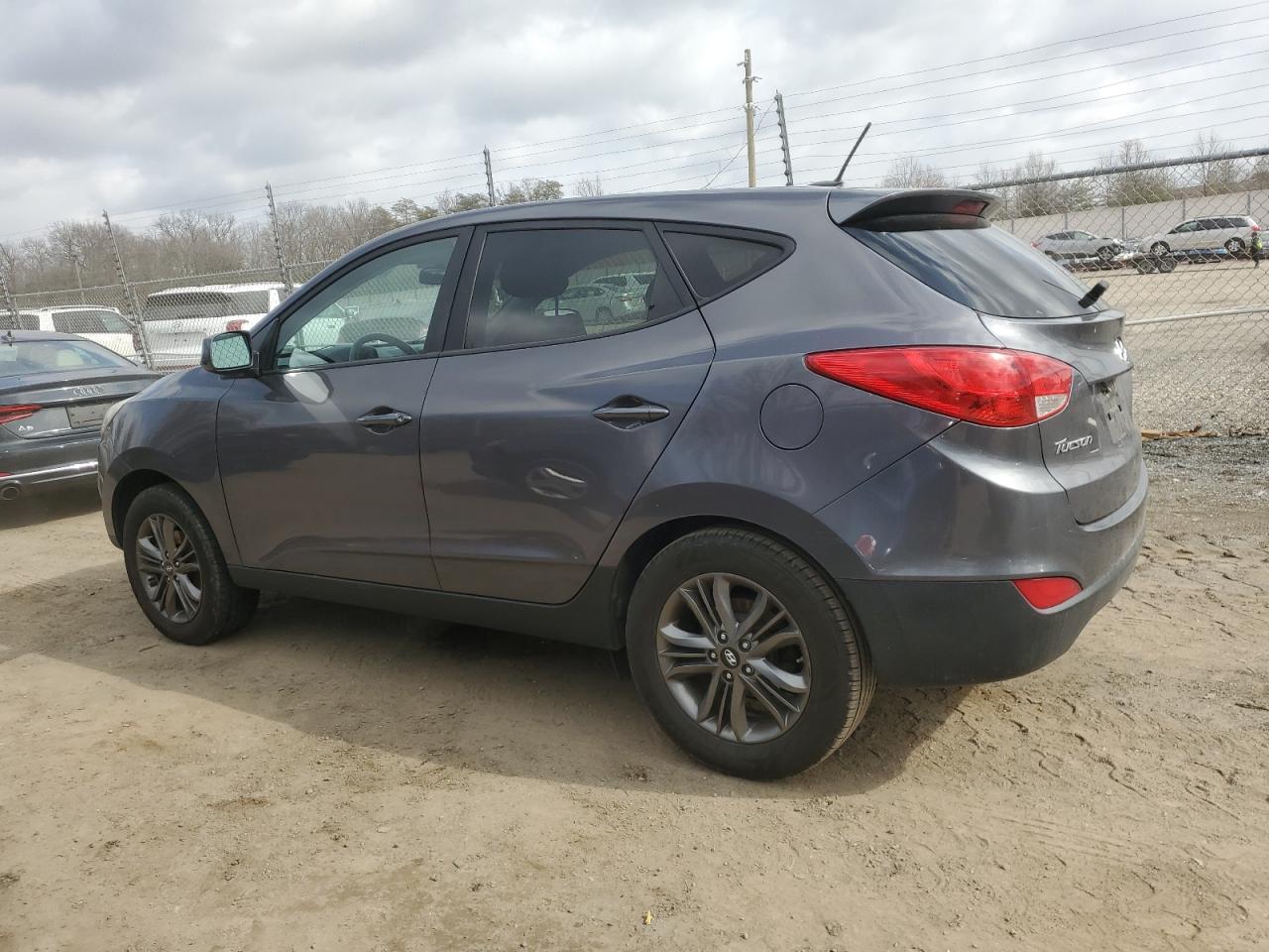 2014 Hyundai Tucson - Image 2
