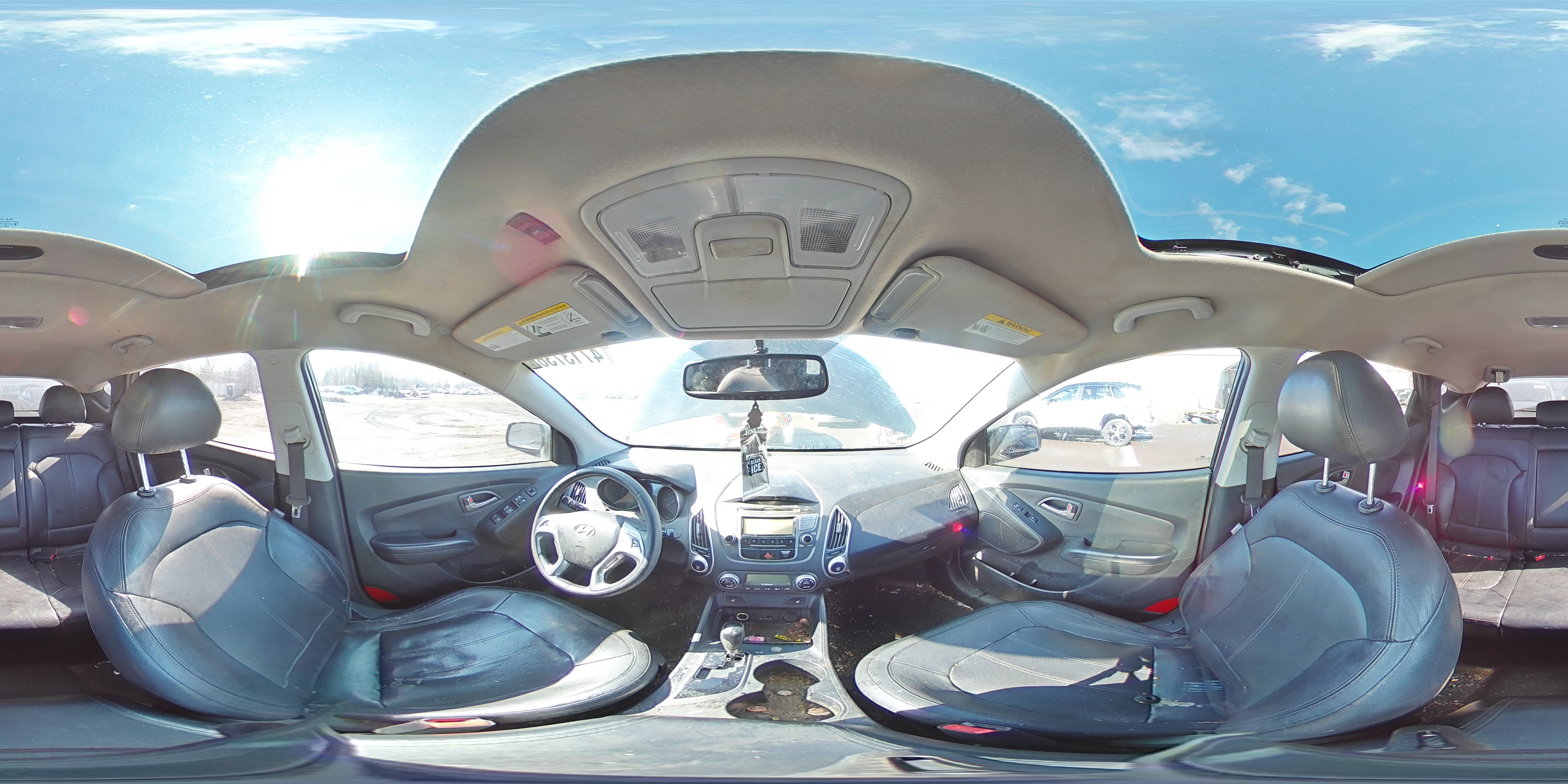 2010 Hyundai Tucson - Image 14