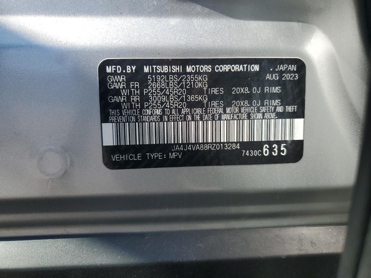 2024 Mitsubishi Outlander - Image 16