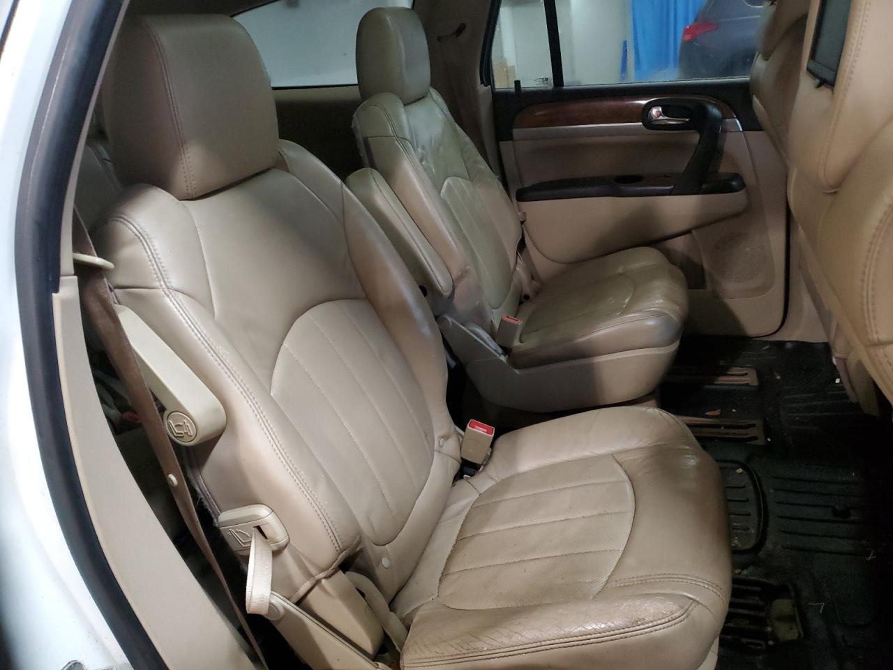 2011 Buick Enclave - Image 11