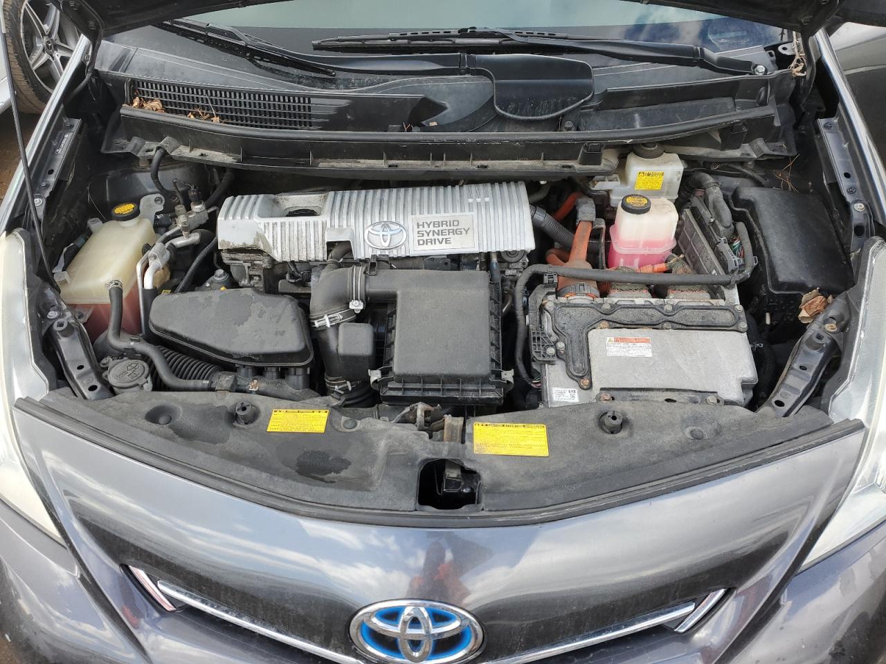 2012 Toyota Prius - Image 11