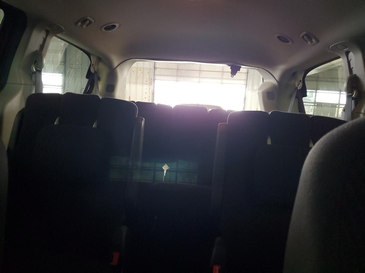 2014 Dodge Caravan - Image 10