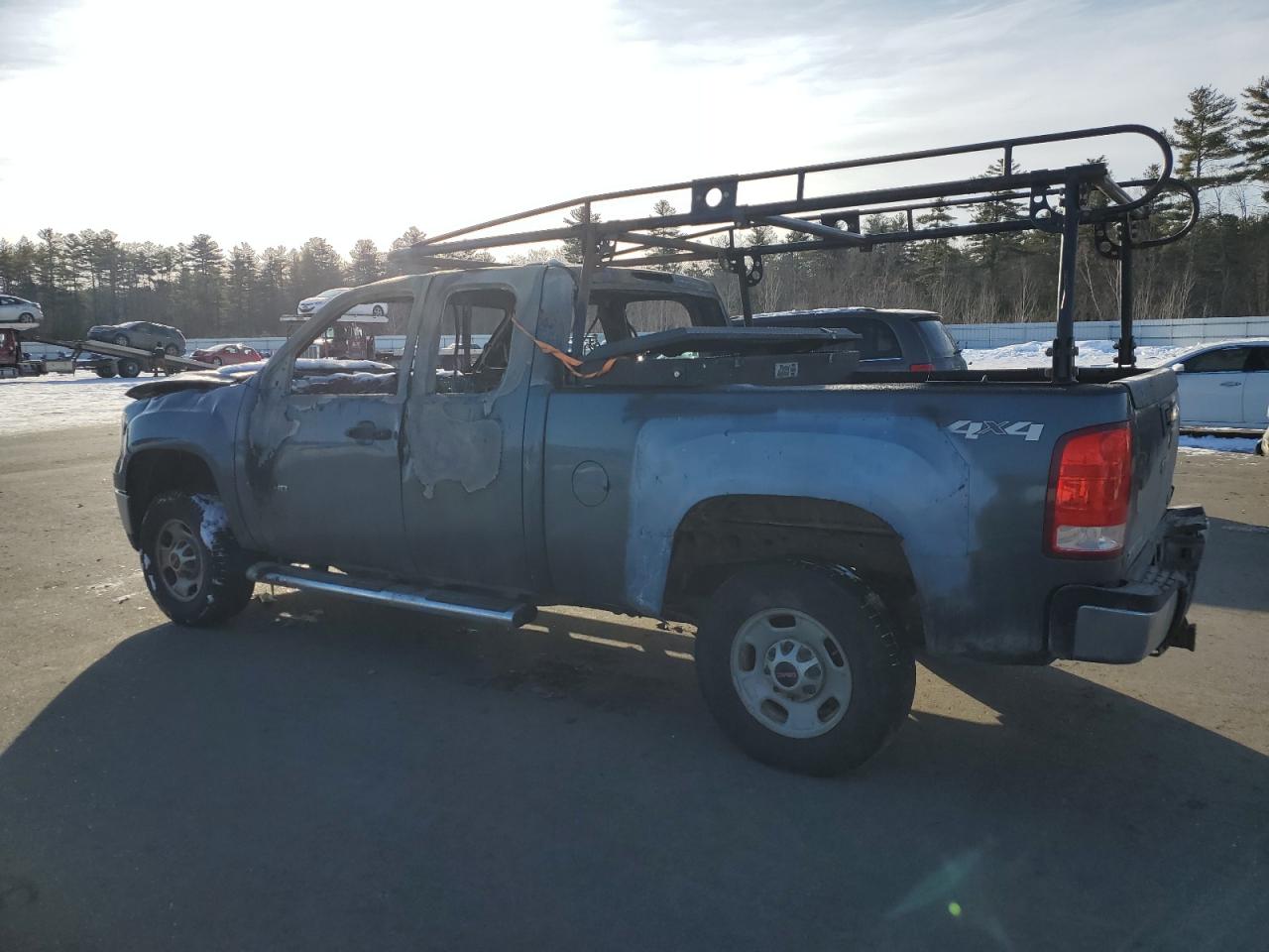 2011 GMC Sierra - Image 2