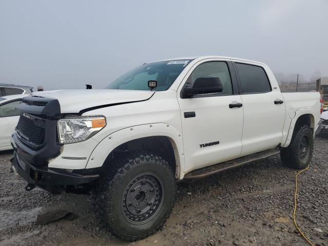 2017 Toyota Tundra Crewmax Sr5