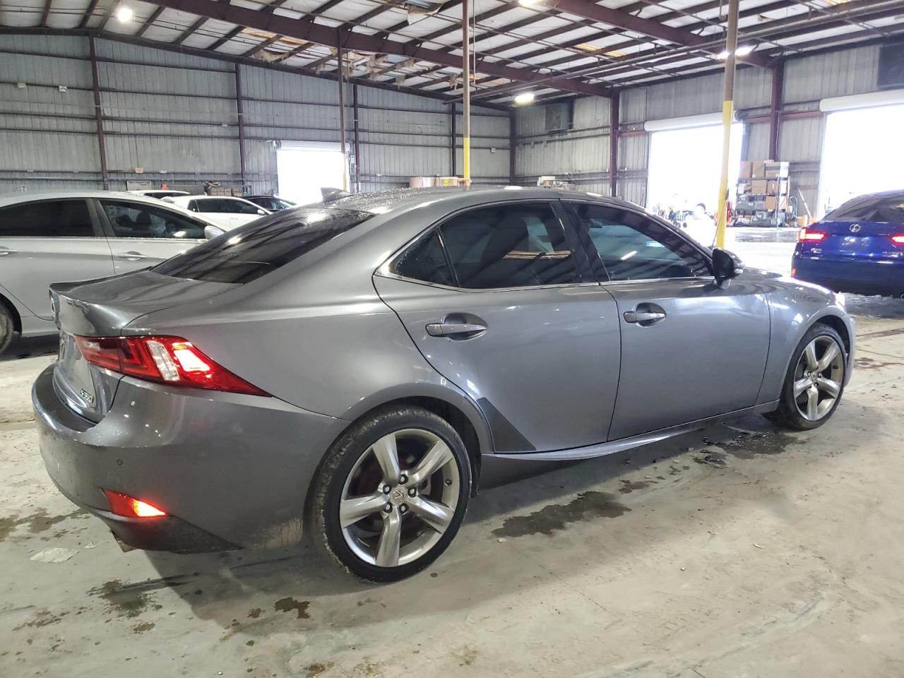 2014 Lexus IS - Image 3