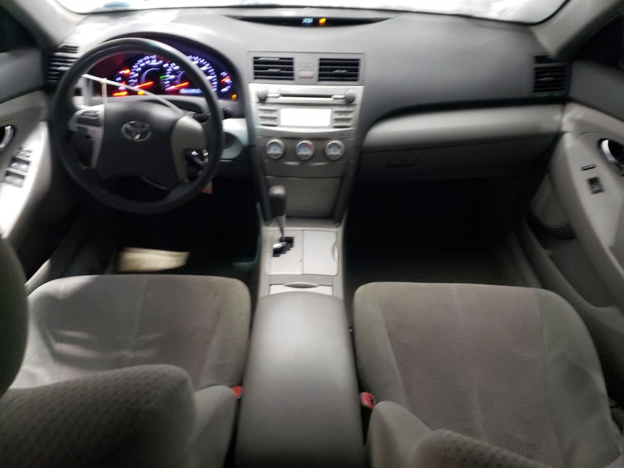 2010 Toyota Camry - Image 8