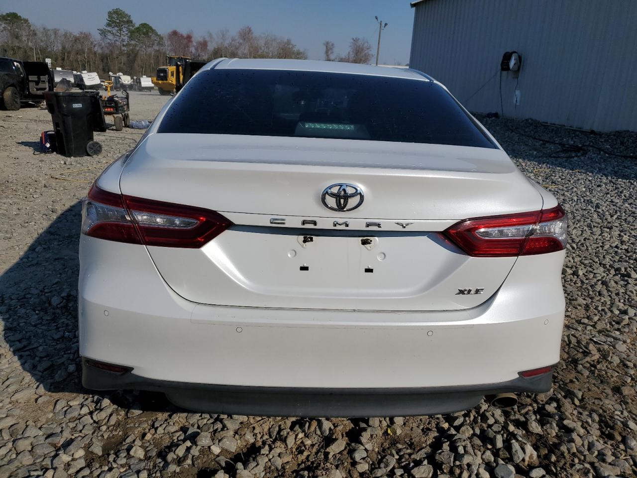 2018 Toyota Camry - Image 6
