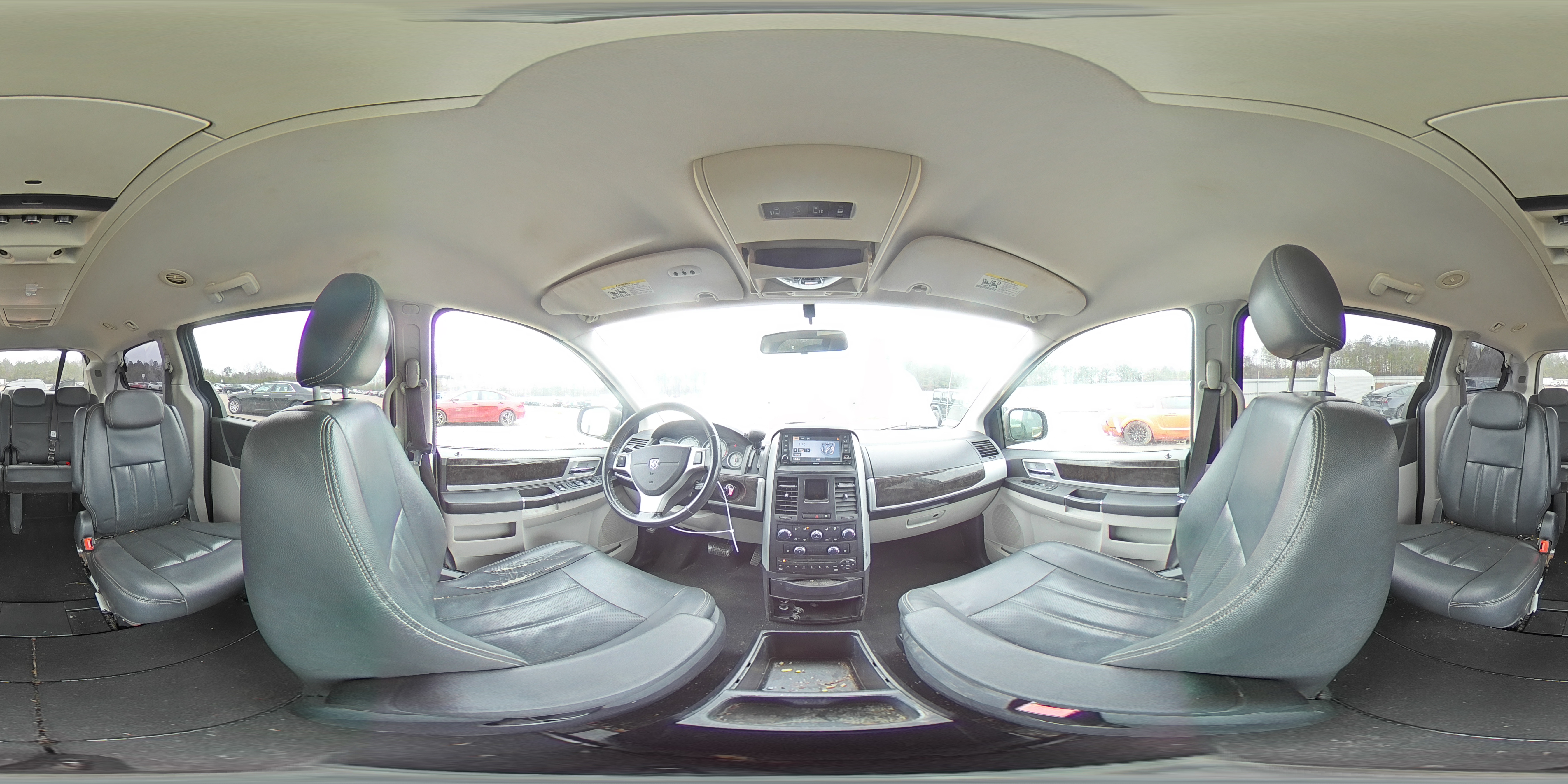 2009 Dodge Caravan - Image 13