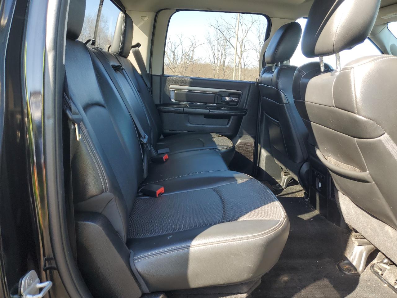 2013 RAM 1500 - Image 10