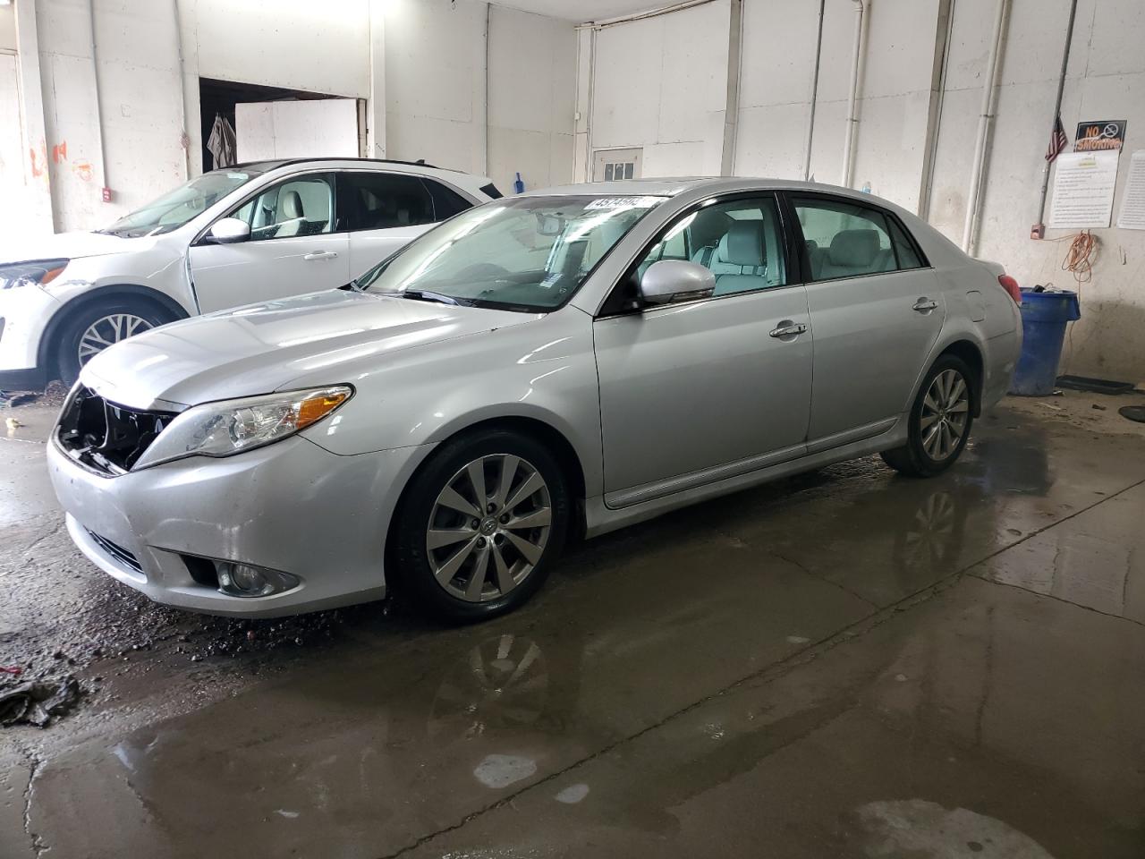 2011 Toyota Avalon - Image 1