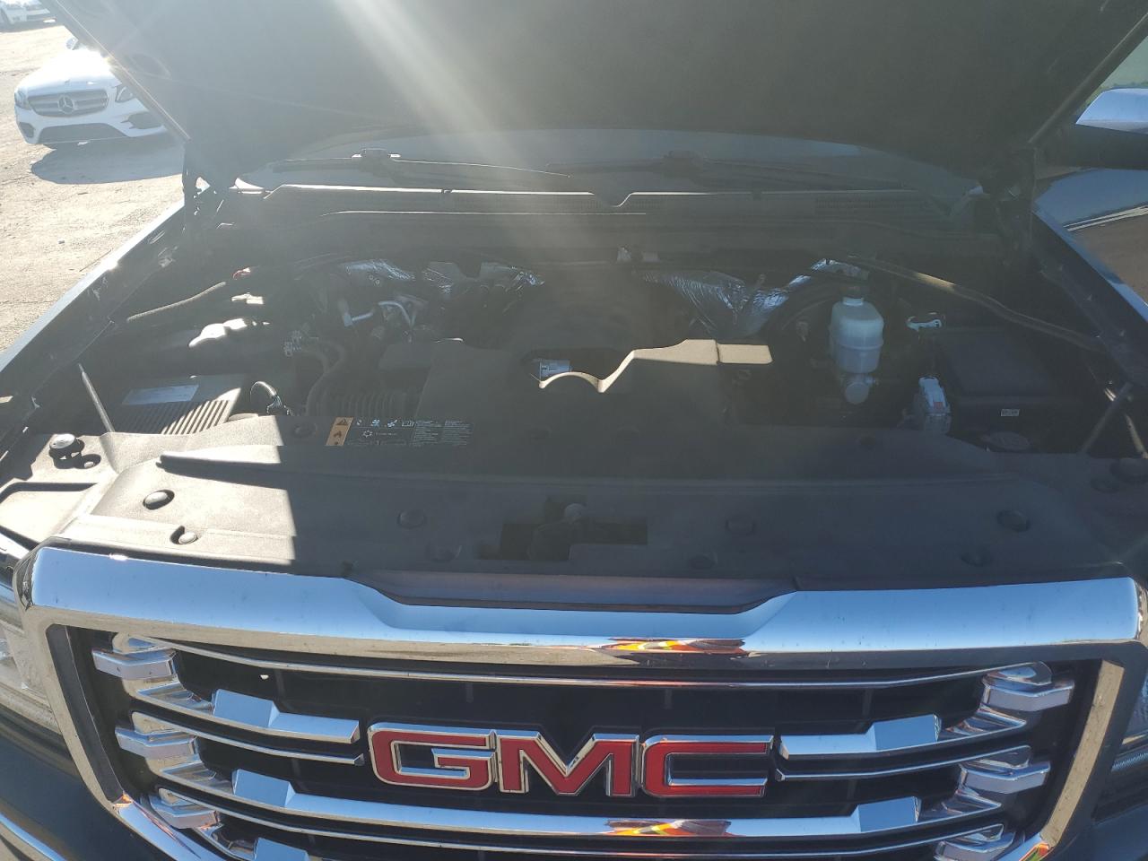 2017 GMC Sierra - Image 11