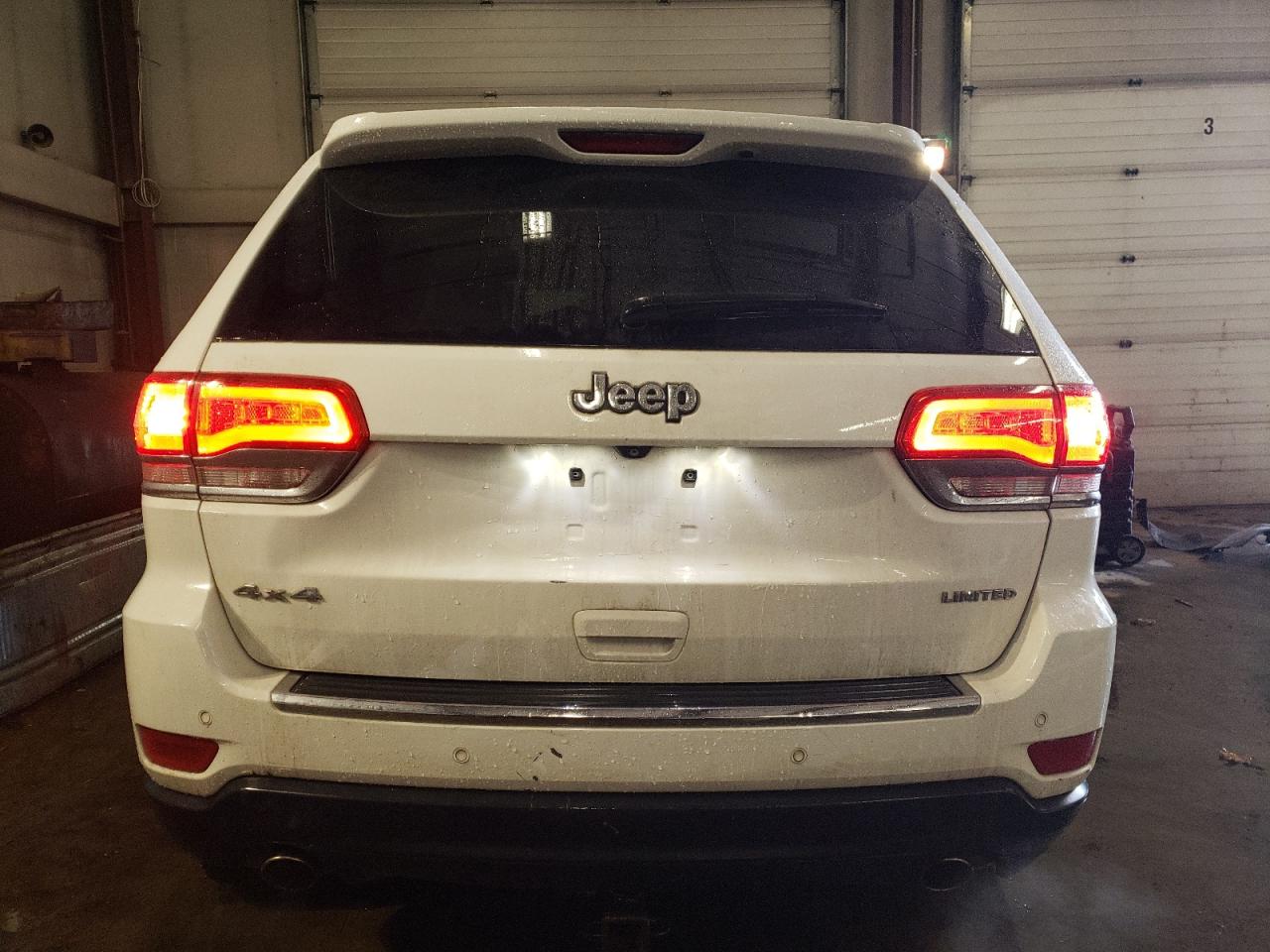 2014 Jeep Grand Cherokee - Image 6