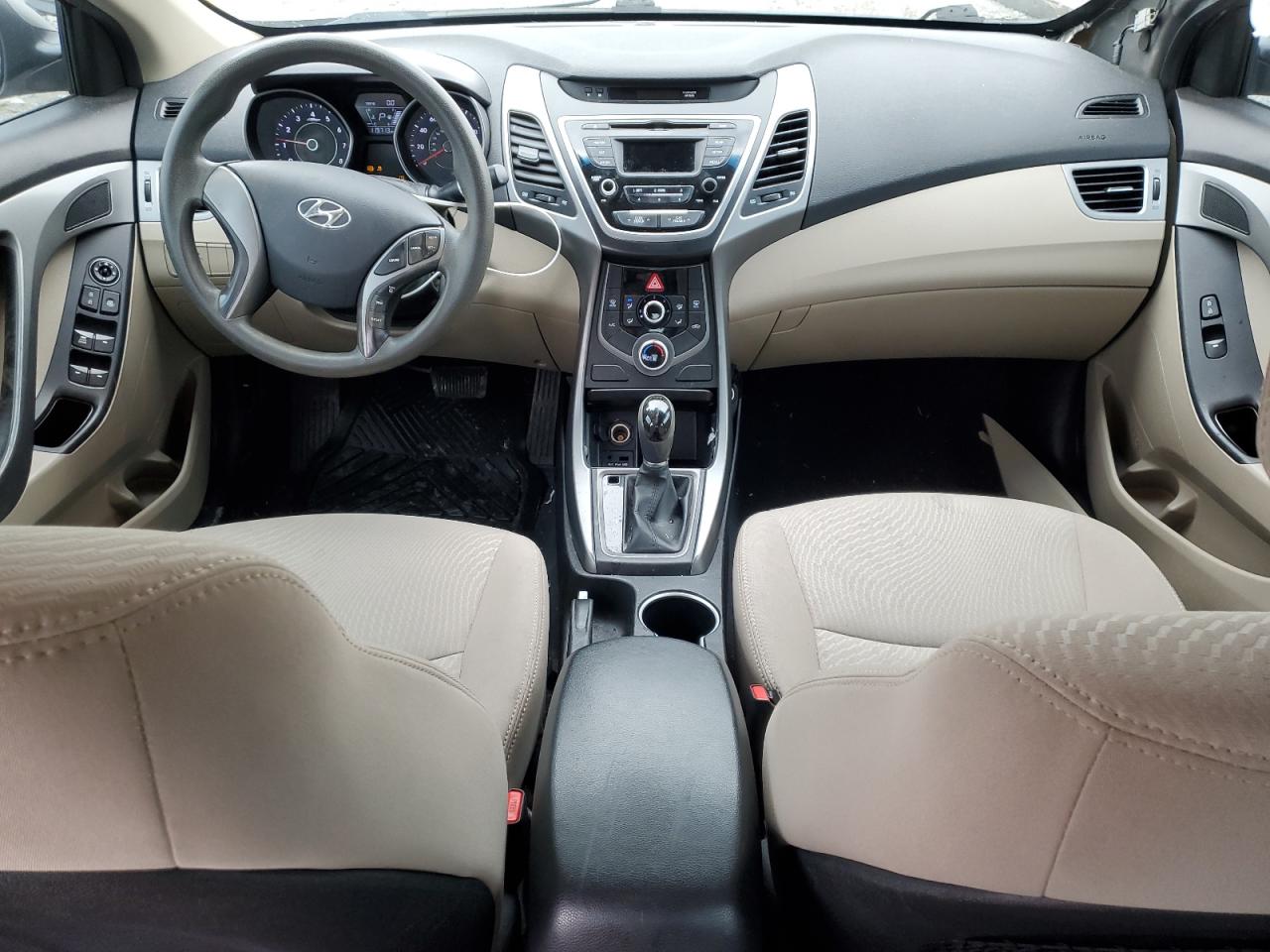 2014 Hyundai Elantra - Image 8