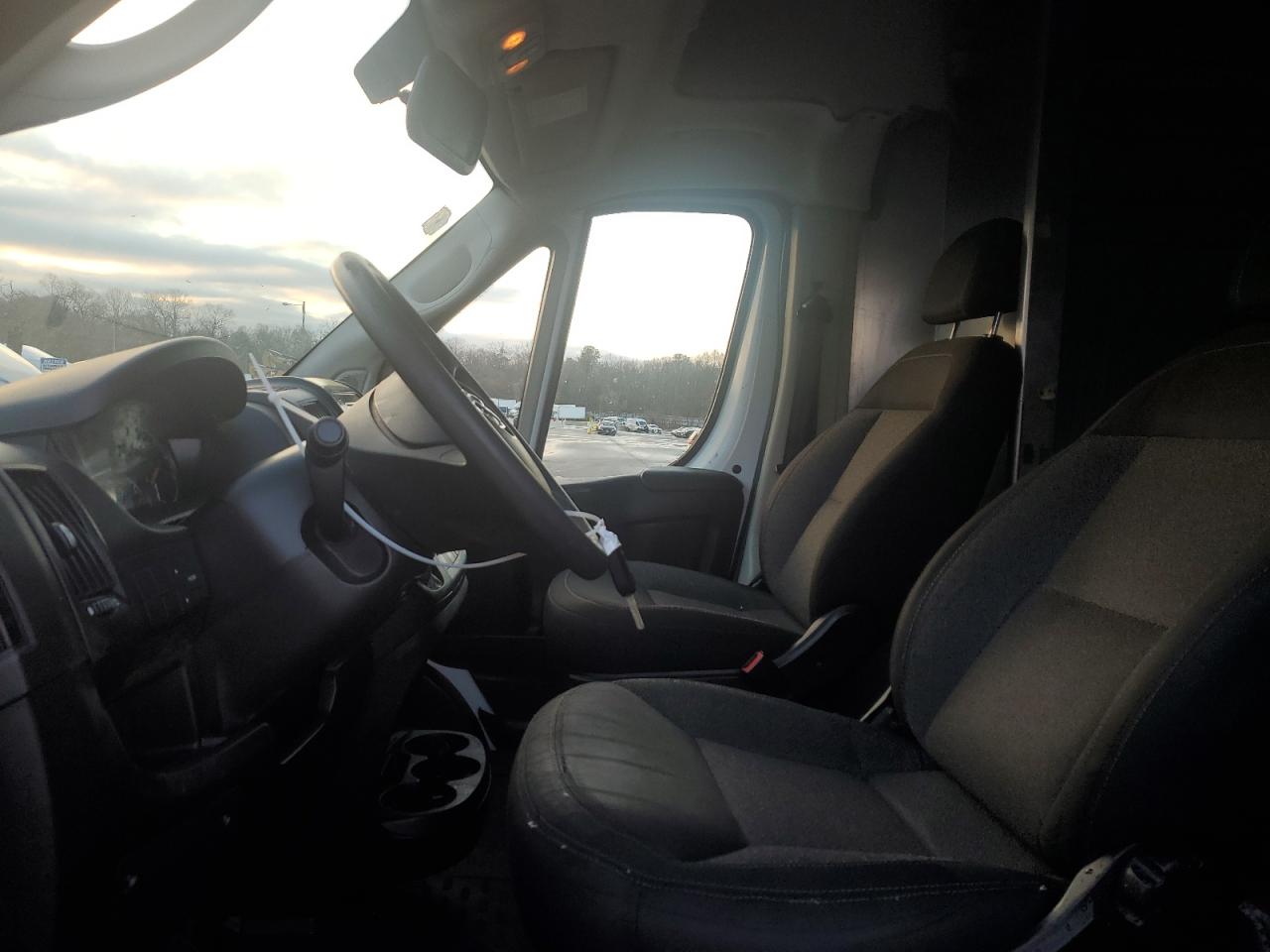 2018 Ram Promaster 2500 2500 High VIN: 3C6TRVDG9JE160708 Lot: 42642025