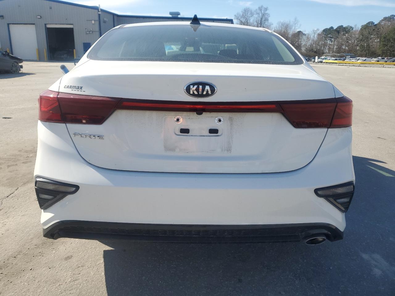 2021 Kia Forte - Image 6