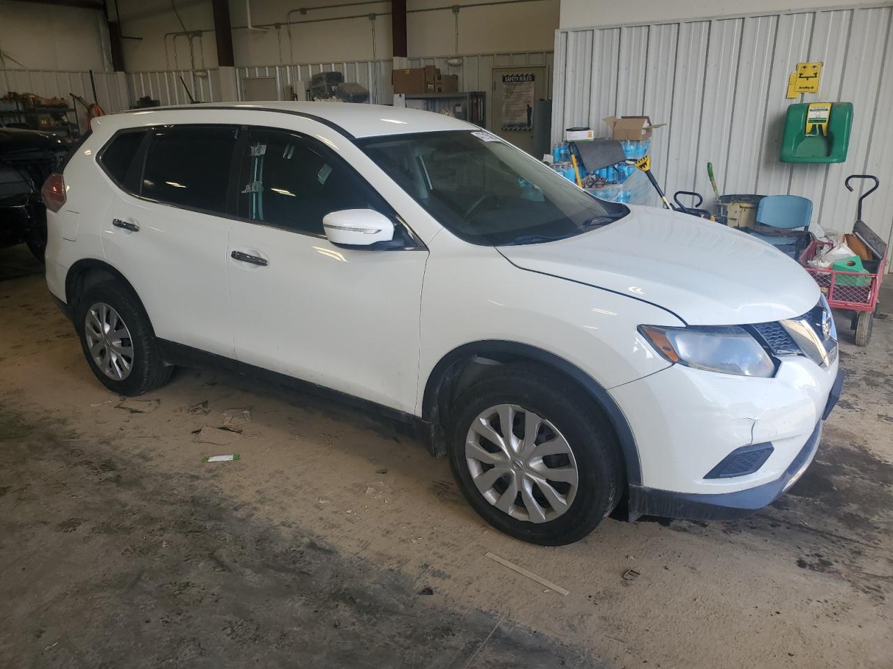 2015 Nissan Rogue - Image 4
