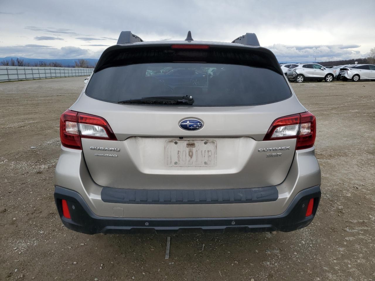 2018 Subaru Outback - Image 6