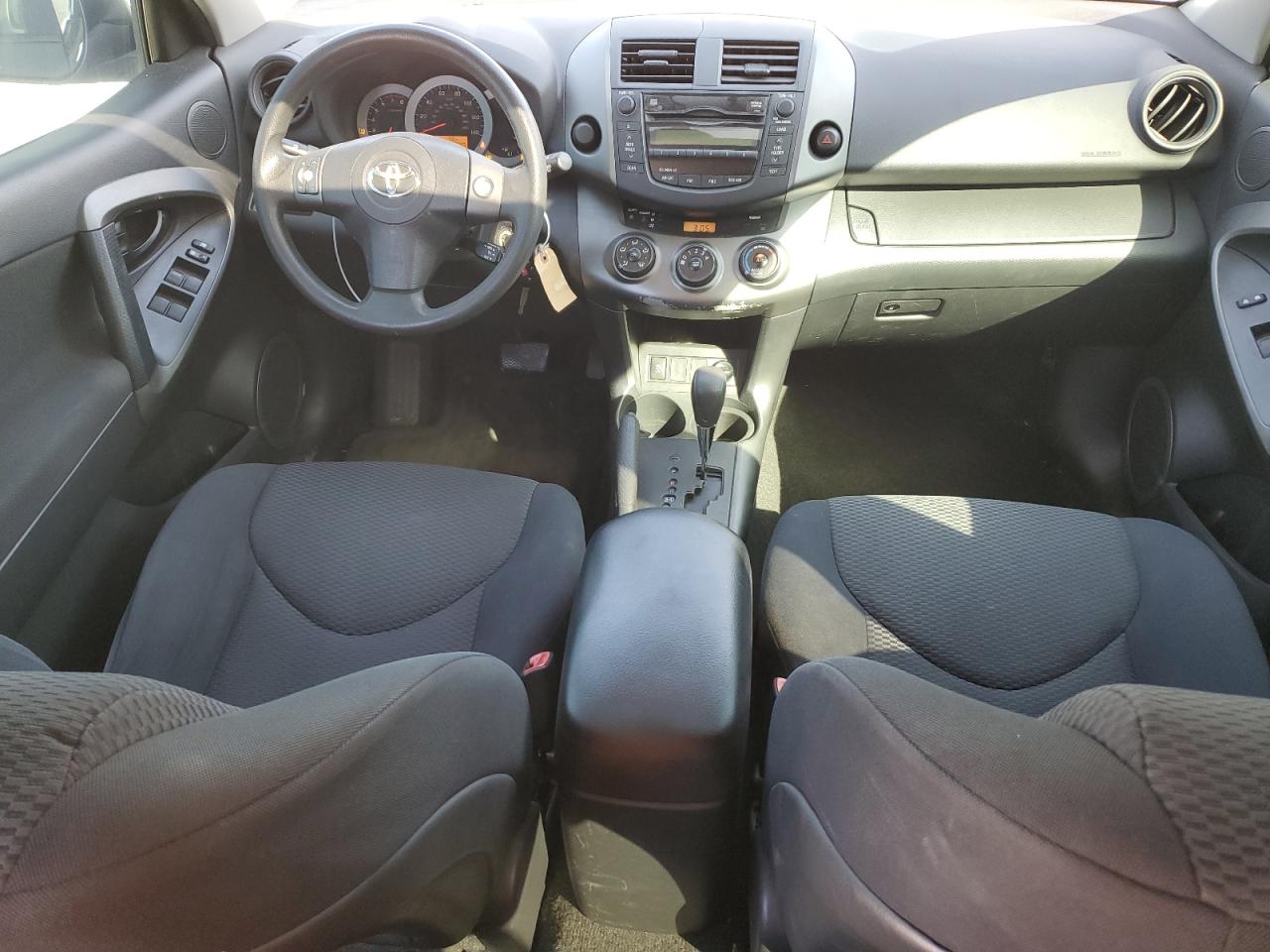 2011 Toyota RAV 4 - Image 8