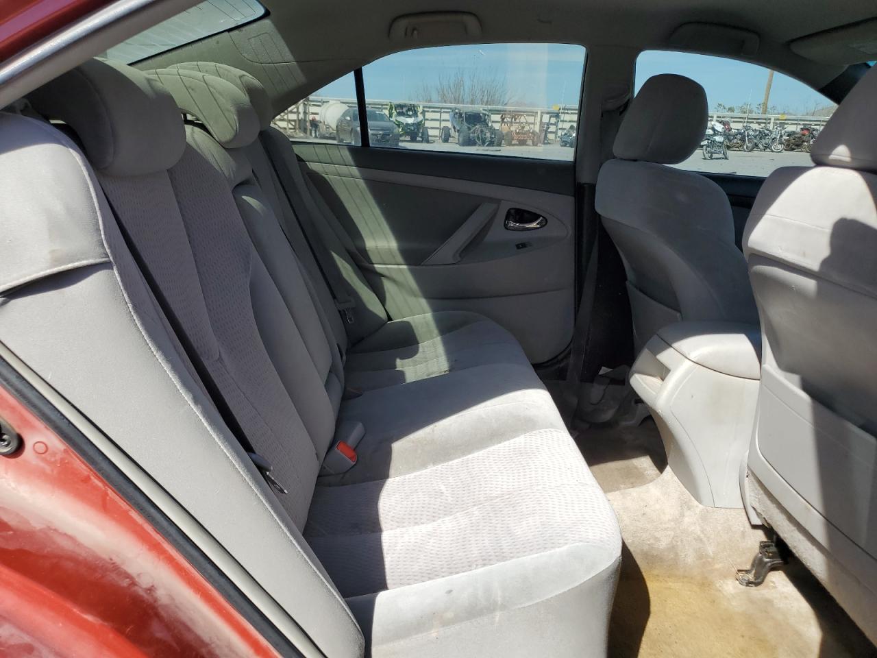 2011 Toyota Camry - Image 10