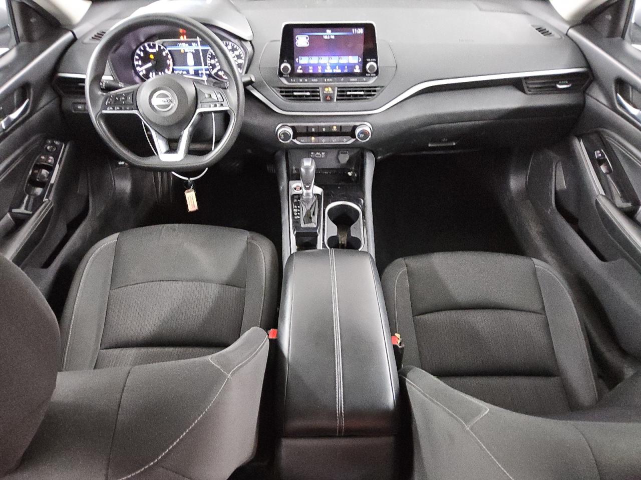 2021 Nissan Altima - Image 8