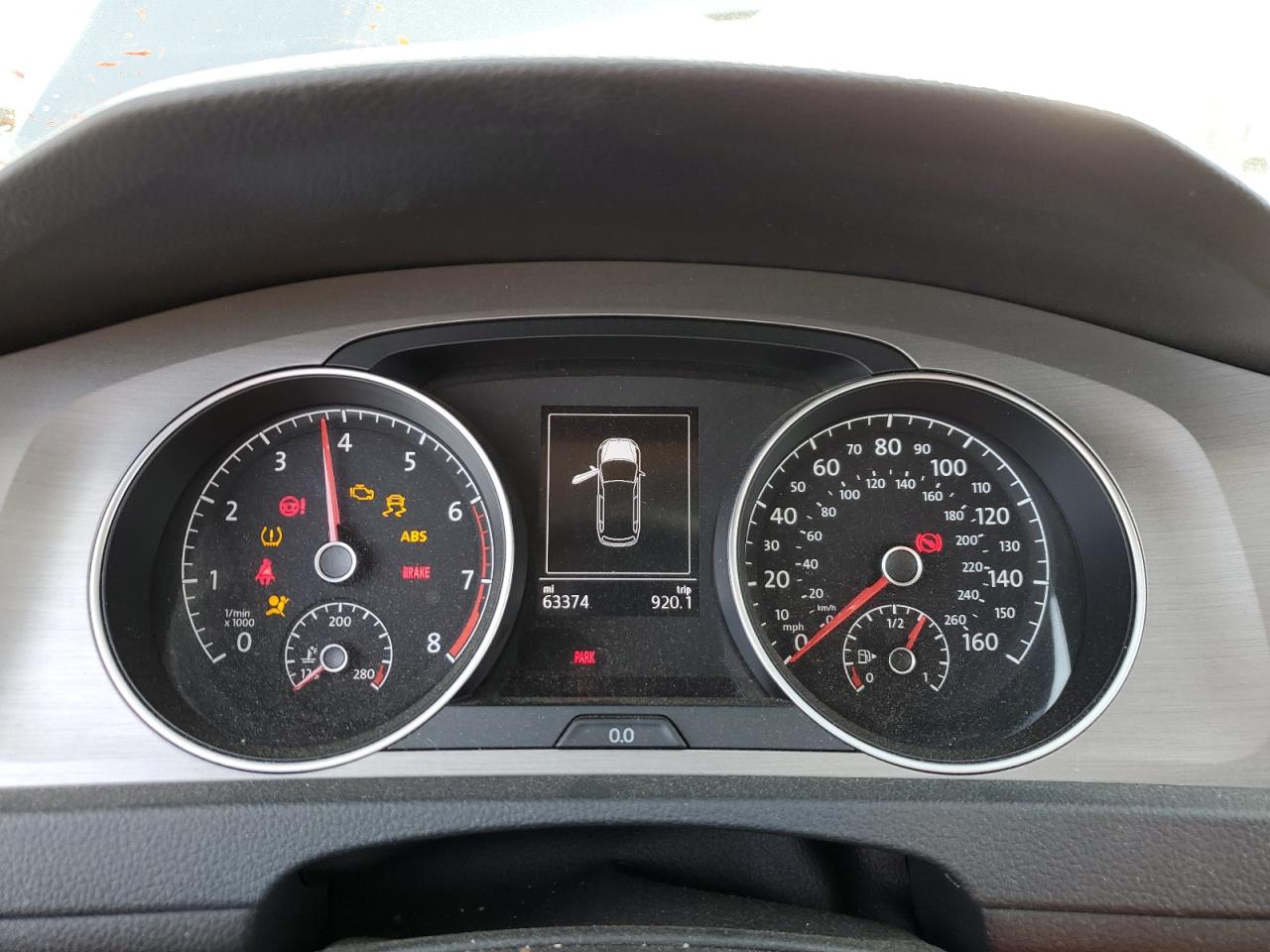 2016 Volkswagen Golf - Image 9