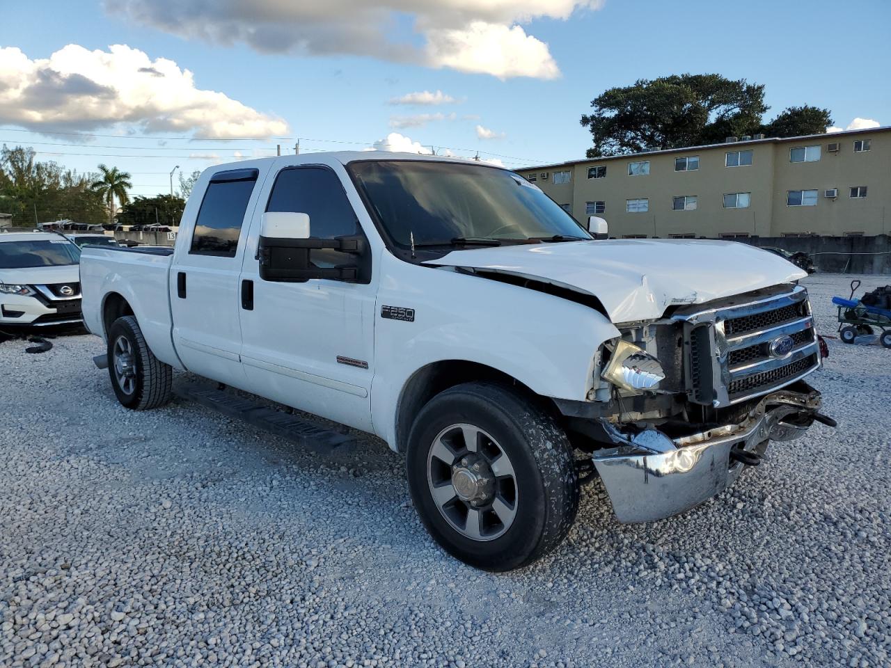 2004 Ford F250 - Image 4