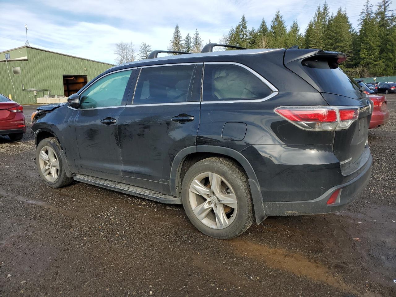 2015 Toyota Highlander - Image 2