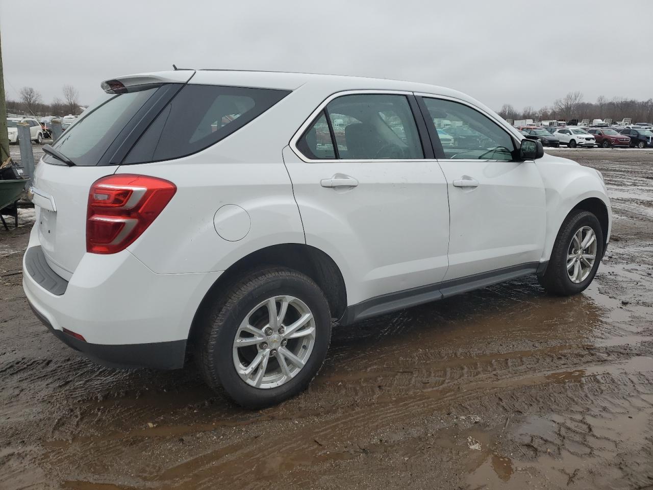 2017 Chevrolet Equinox - Image 3