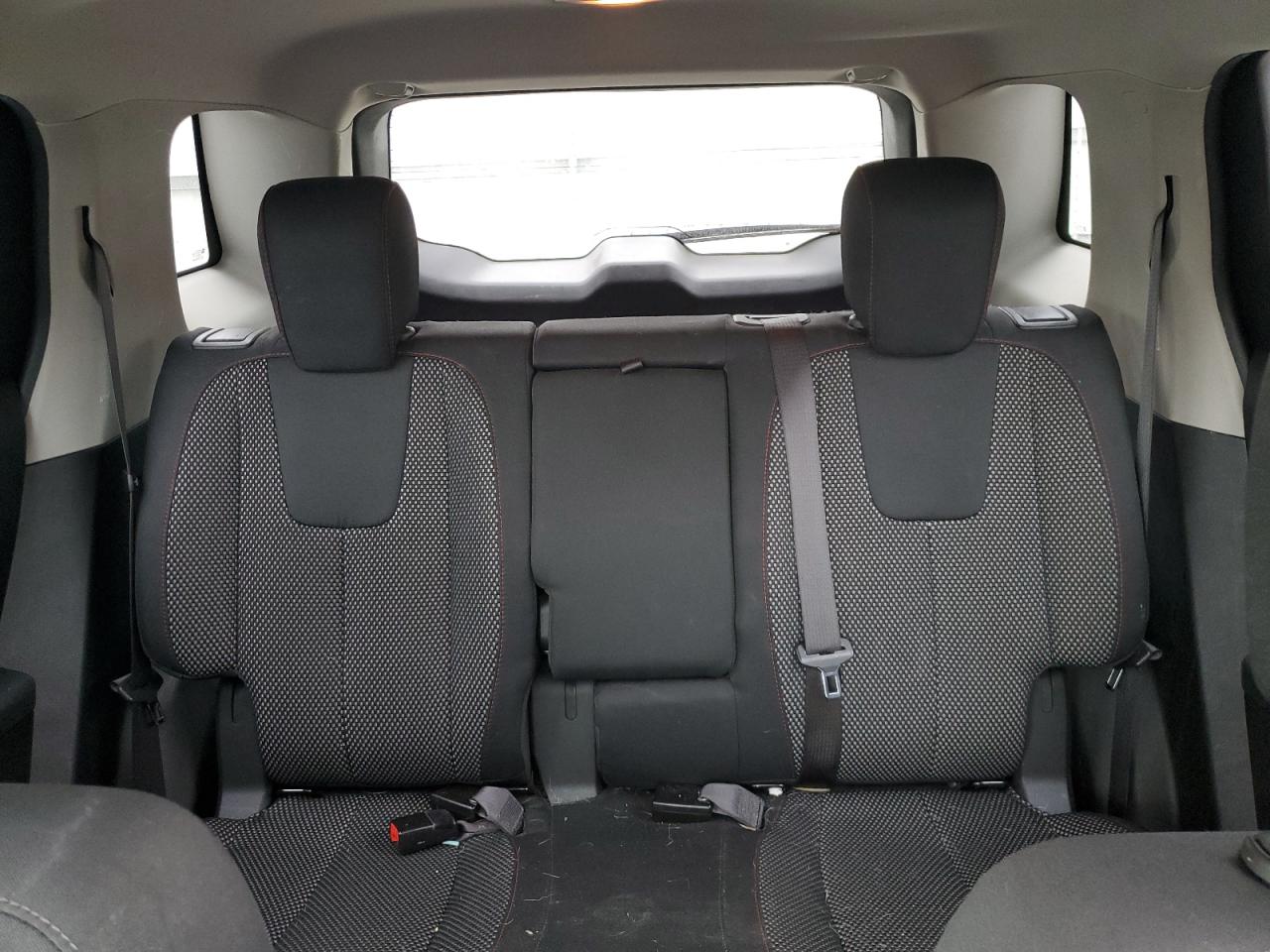 2017 GMC Terrain - Image 10