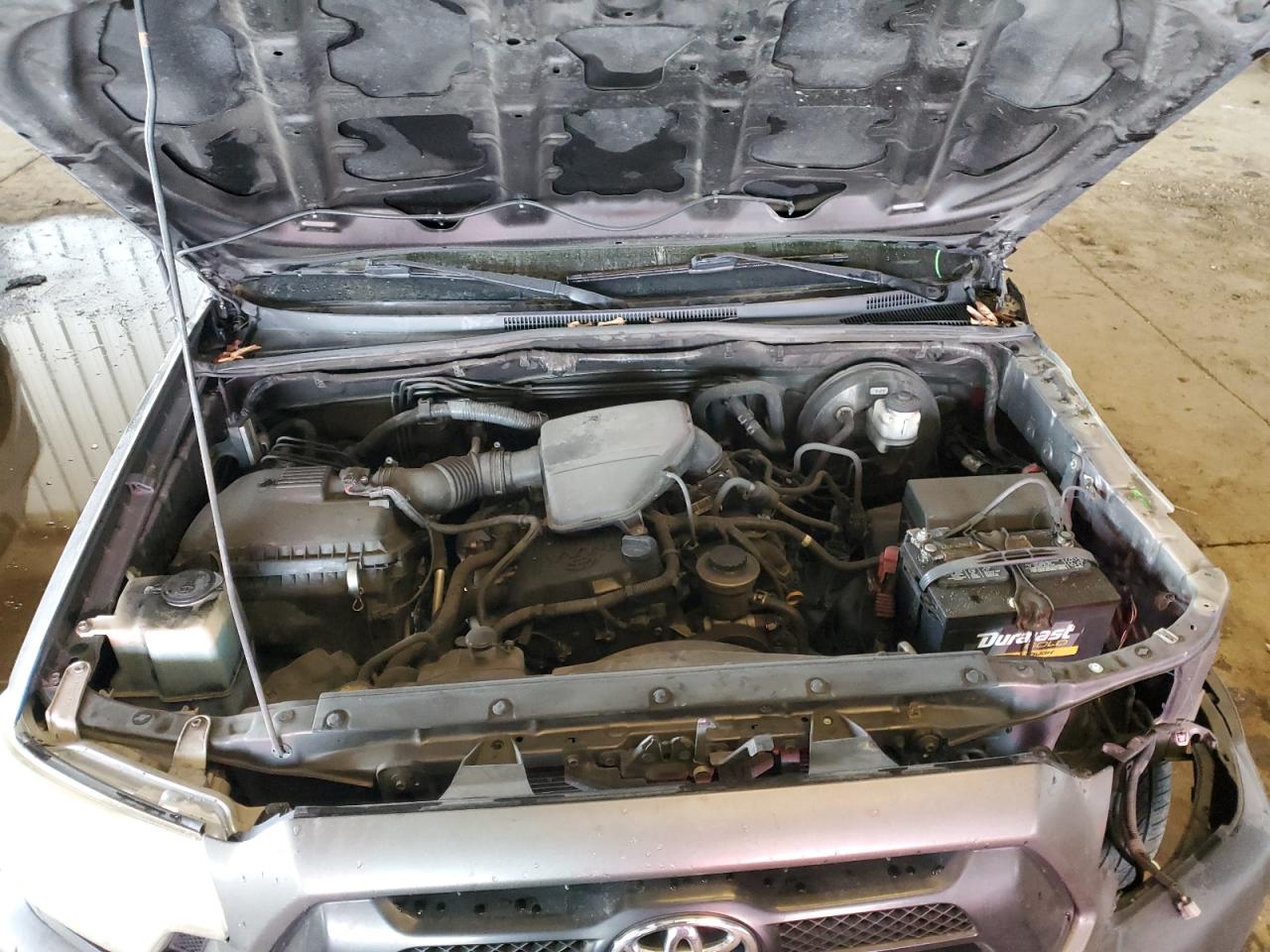 2013 Toyota Tacoma - Image 11