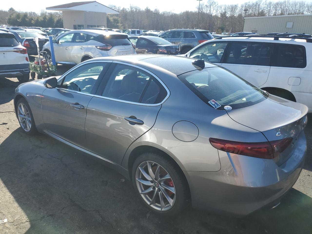 2017 Alfa Romeo Giulia - Image 2