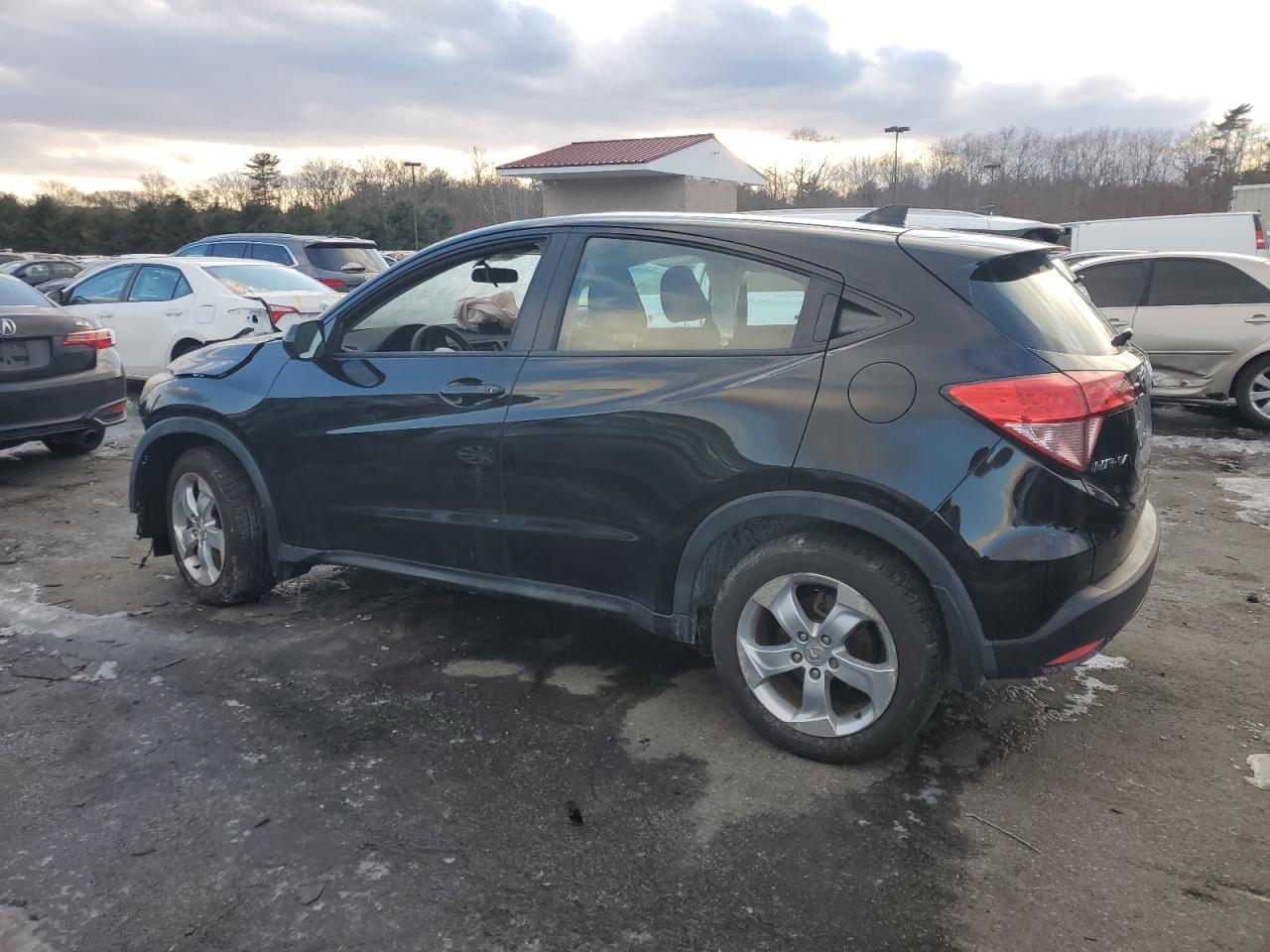 2016 Honda HR-V - Image 2