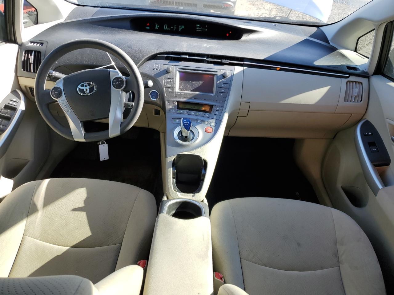2013 Toyota Prius - Image 8