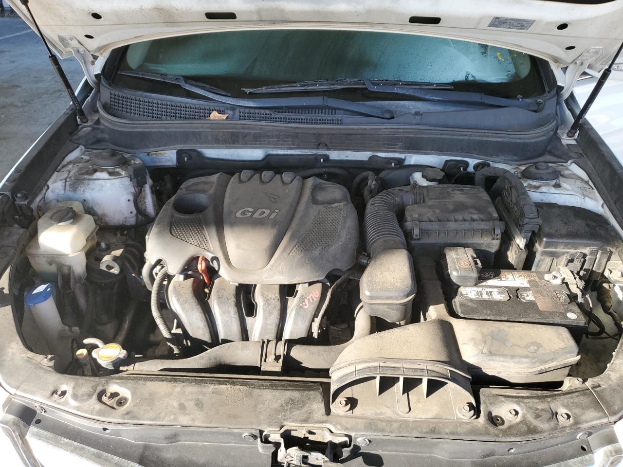 2011 Hyundai Sonata - Image 12