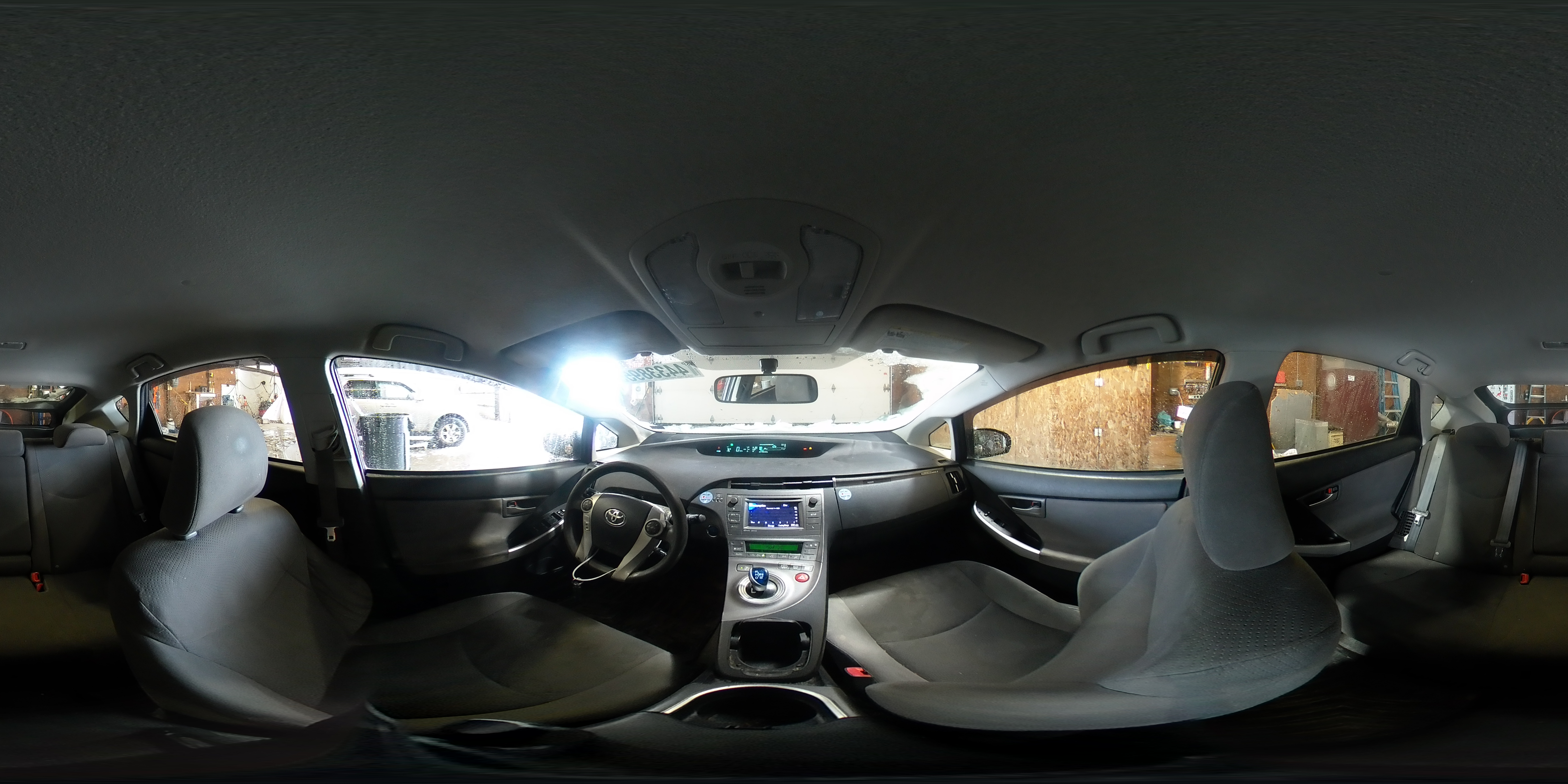 2013 Toyota Prius - Image 14