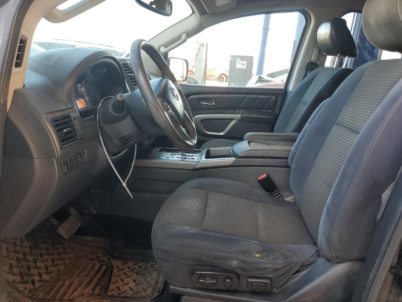 2015 Nissan Armada - Image 7