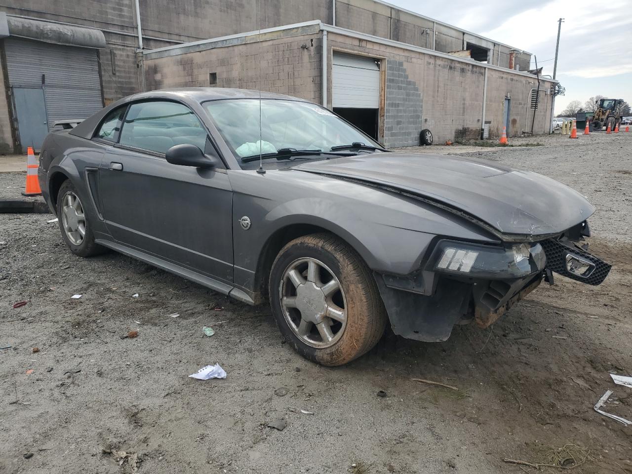 2004 Ford Mustang - Image 4