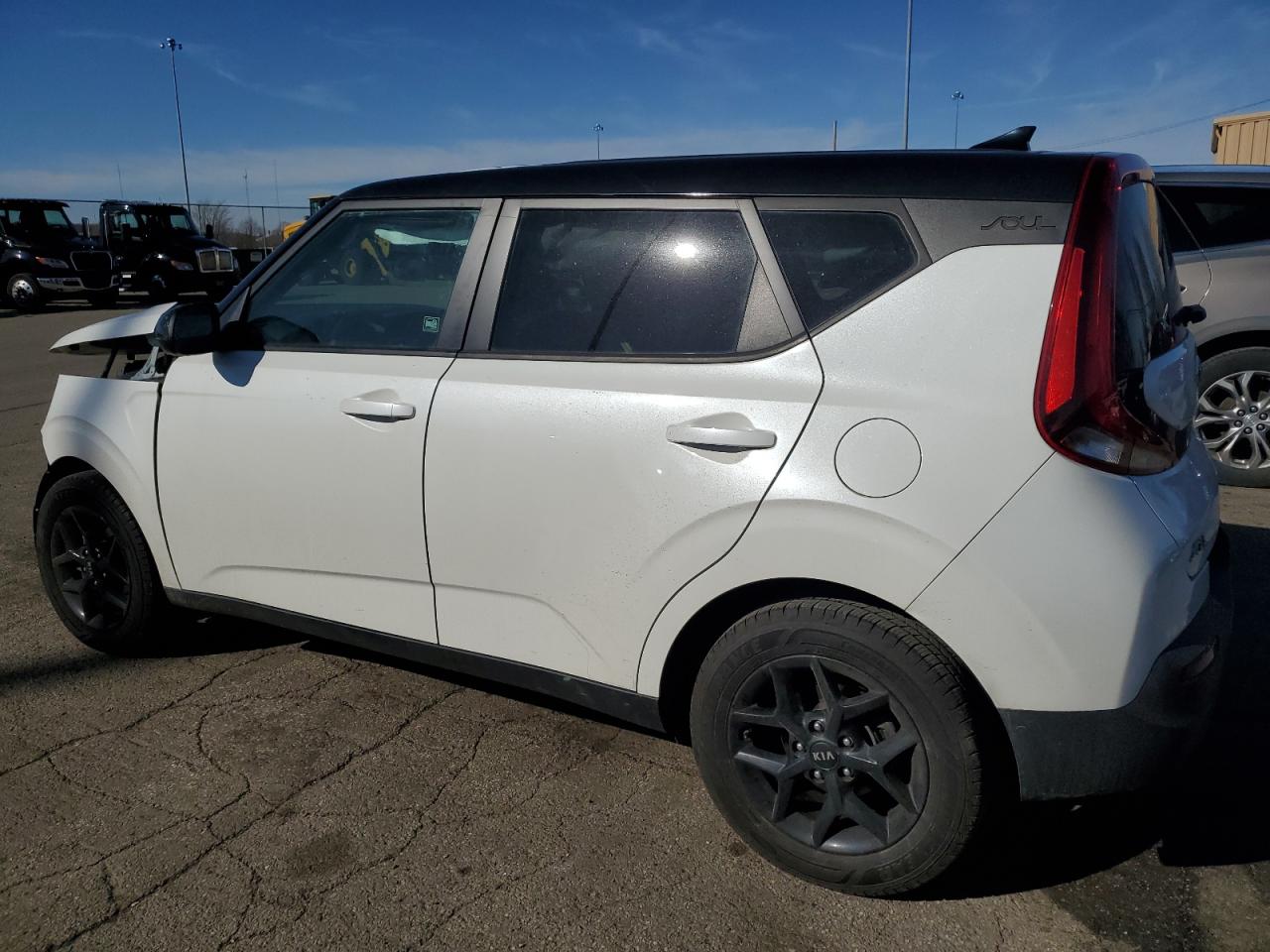 2020 Kia Soul - Image 2