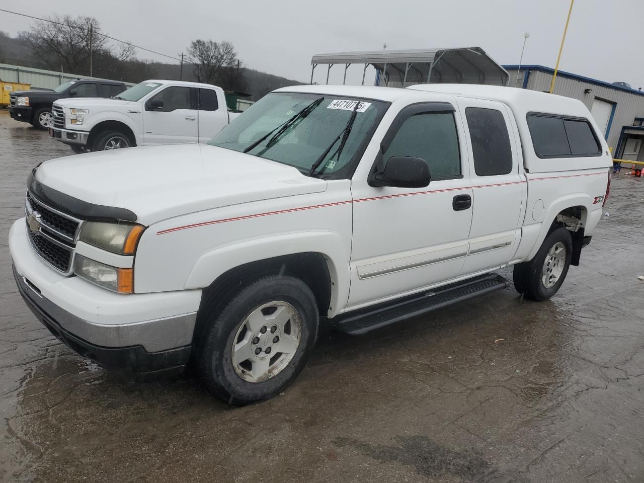 2006 Chevrolet Silverado - Image 1